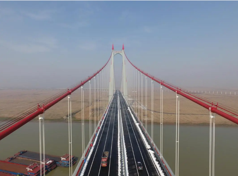 2017年2月，第一位員工入職。完成杭瑞洞庭湖大橋、株洲水云橋等項(xiàng)目。